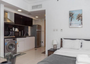 StoneTree - Cozy Studio Apartment in Business Bay